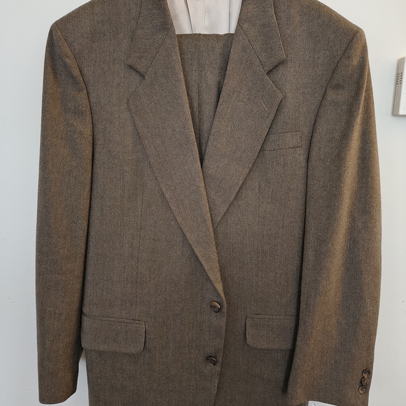 Oscar de la Renta 2 Piece Suit 44L 38W - Picture 2 of 11